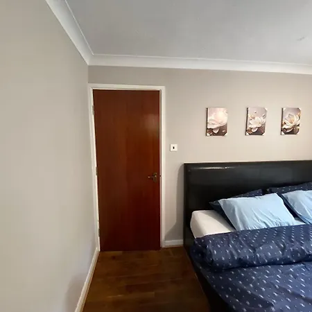 Stunning 2 Bedroom With Garden Sleep 6 Лондон Экстерьер фото