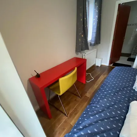 Stunning 2 Bedroom With Garden Sleep 6 Лондон Экстерьер фото