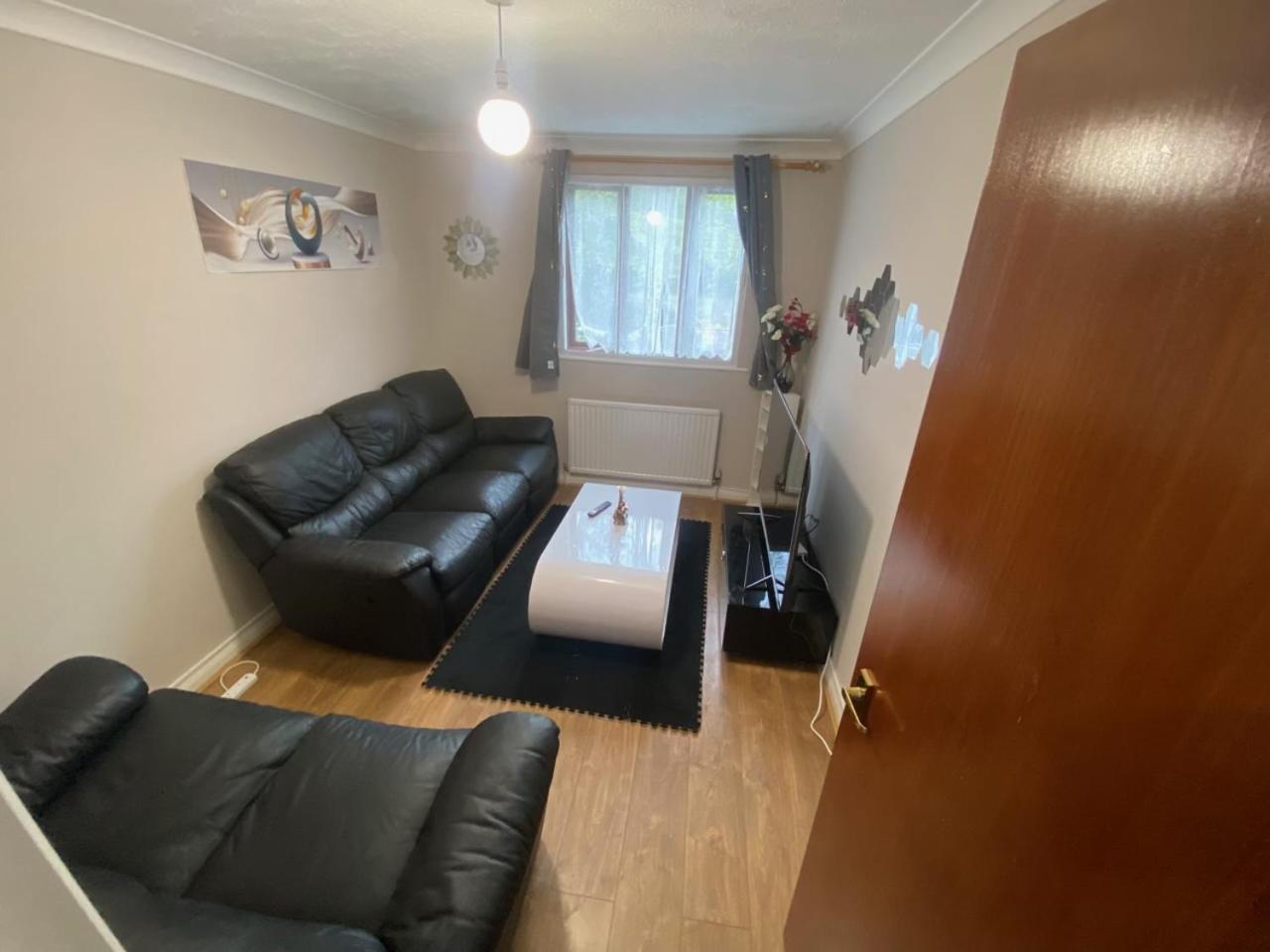 Stunning 2 Bedroom With Garden Sleep 6 Апартаменты Лондон
