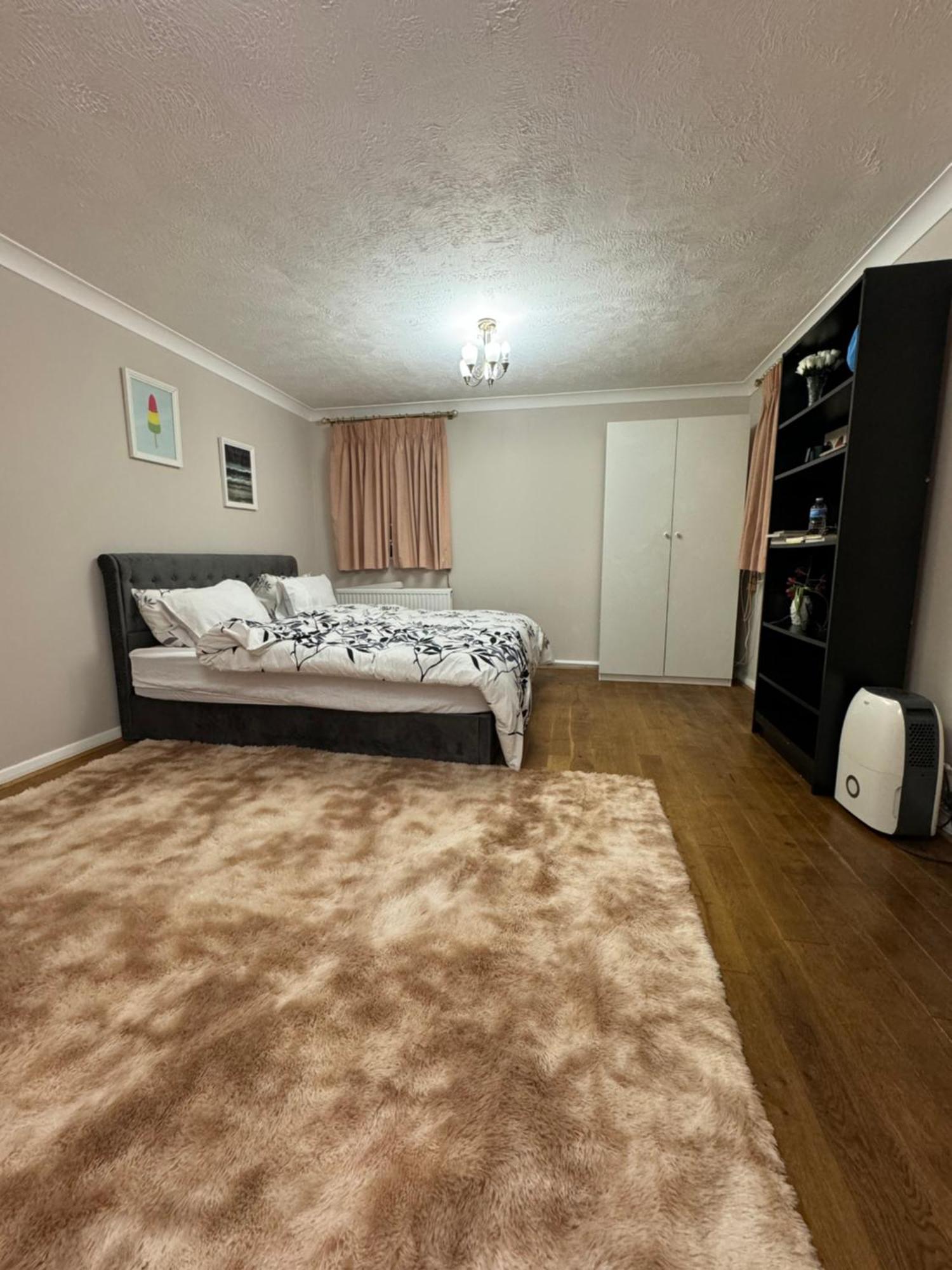 Stunning 2 Bedroom With Garden Sleep 6 Лондон